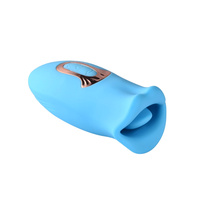 Rozkoszny pocałunek – całująco-ssąco-liżący stymulator łechtaczki, pochwy i stref erogennych, w kształcie ust z dużym językiem, 2 silniki, silikon