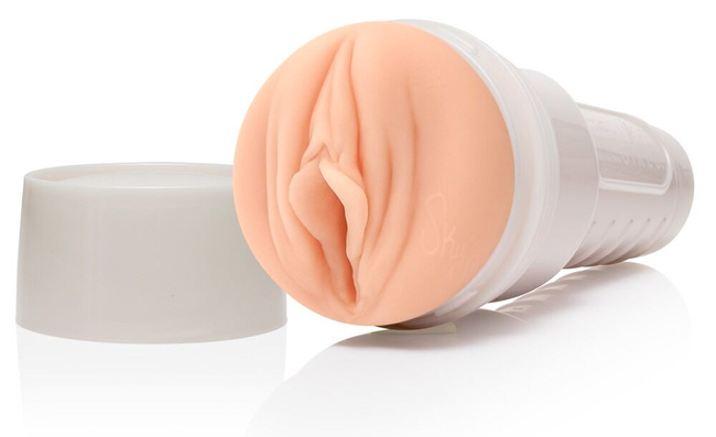 Realistyczny masturbator typu Flashlight odwzorowanie słodziutkiej cipki sex bomby gwiazdy porno Sky Bri