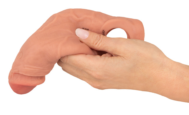 Nakładka na penisa wydłużająca o 6,5 cm, z pierścieniem na jądra, z wibracjami, sterowanie pilotem