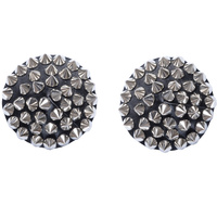 Nakładki naklejki na sutki. W stylu punk, w kształcie czarnych kół z metalowymi ćwiekami, 2 sztuki