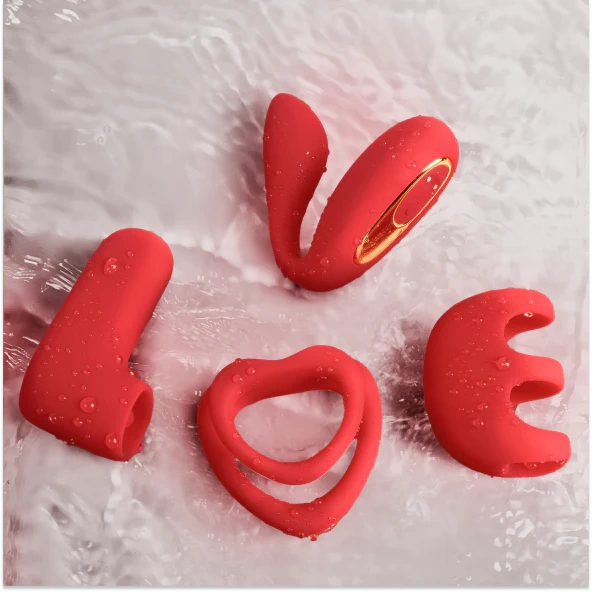 LOVE KIT 4 w 1 dla par! Super zestaw interaktywny. Przyjemność pomnożona razy cztery!