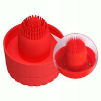 Gorąca cipka tenisistki Emily – realistyczny, wibrujący masturbator w obudowie, ze ssaniem i zestawem włosków pieszczących główkę penisa, czerwony