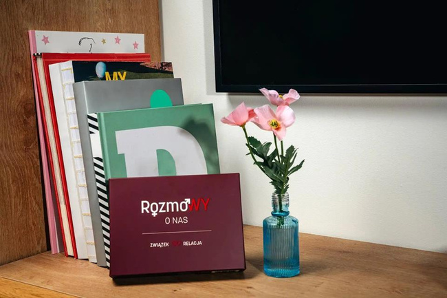 Gra RozmoWY O NAS Związek i Relacja StarHouse Games