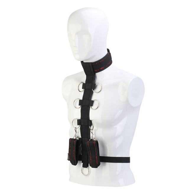 Elegancka uprząż - krzyżak z obrożą i kajdanami o regulowanej wysokości przyczepu z materiału zdobionego czerwonym haftem seria DELUXE BDSM