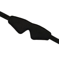 Elegancka maska z wegańskiej eko skóry w kolorze czernym z flokowanym deseniem, wykładana aksamitem