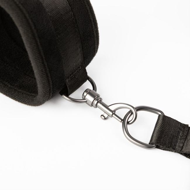 Uprząż do krępowania rąk i nóg SEI MIO, krzyżak hogtie z krótkimi paskami i kajdankami na ręce i nogi,  soft BDSM, bondage