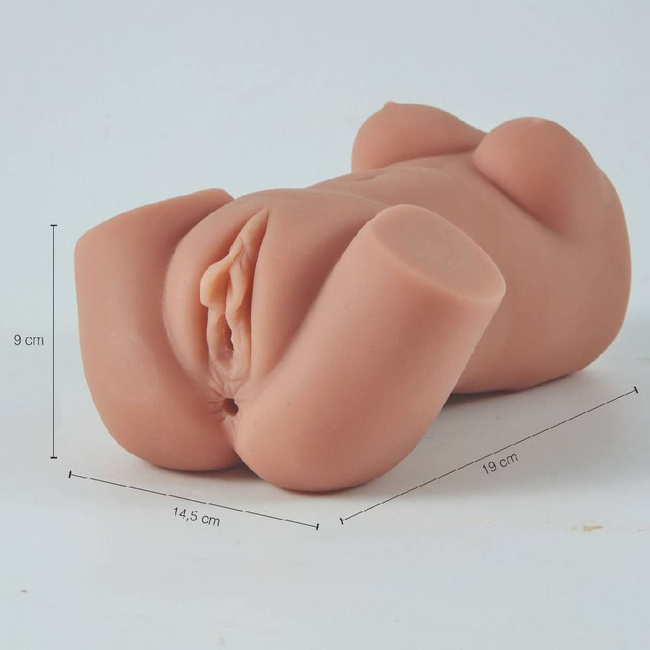 Korpus Julia, cipka i dupka z cyckami – masturbator anatomiczny korpus