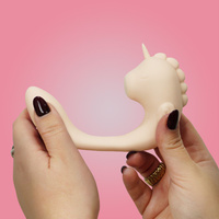 Pieszczoch doskonały - wibrujący stymulator łechtaczki, sutków i ciała