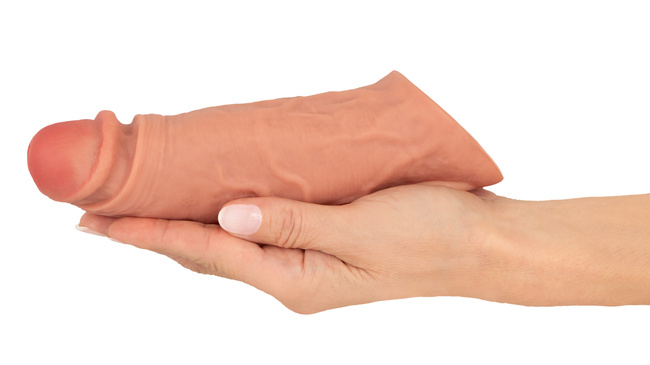 Nakładka na penisa wydłużająca o 6,5 cm, z pierścieniem na jądra, z wibracjami, sterowanie pilotem