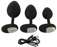 Zestaw trzech korków analnych Ø 3 cm, Ø 3,5 cm, Ø 4 cm.